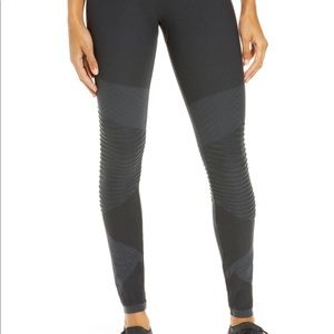 Spanx Look At Me Now Seamless Moto Leggings